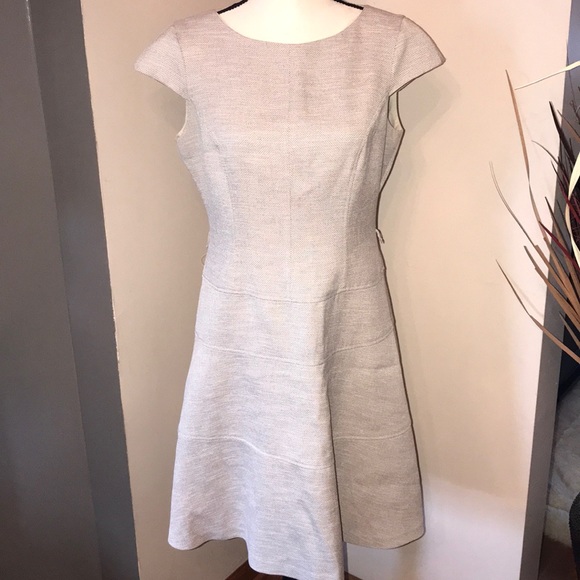 Anne Klein beautiful dress. - Picture 2 of 11